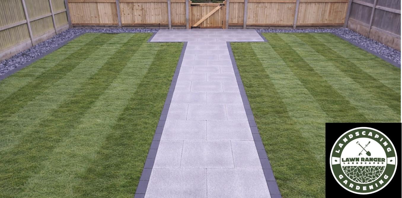 Lawn mowing and stripes, Kent